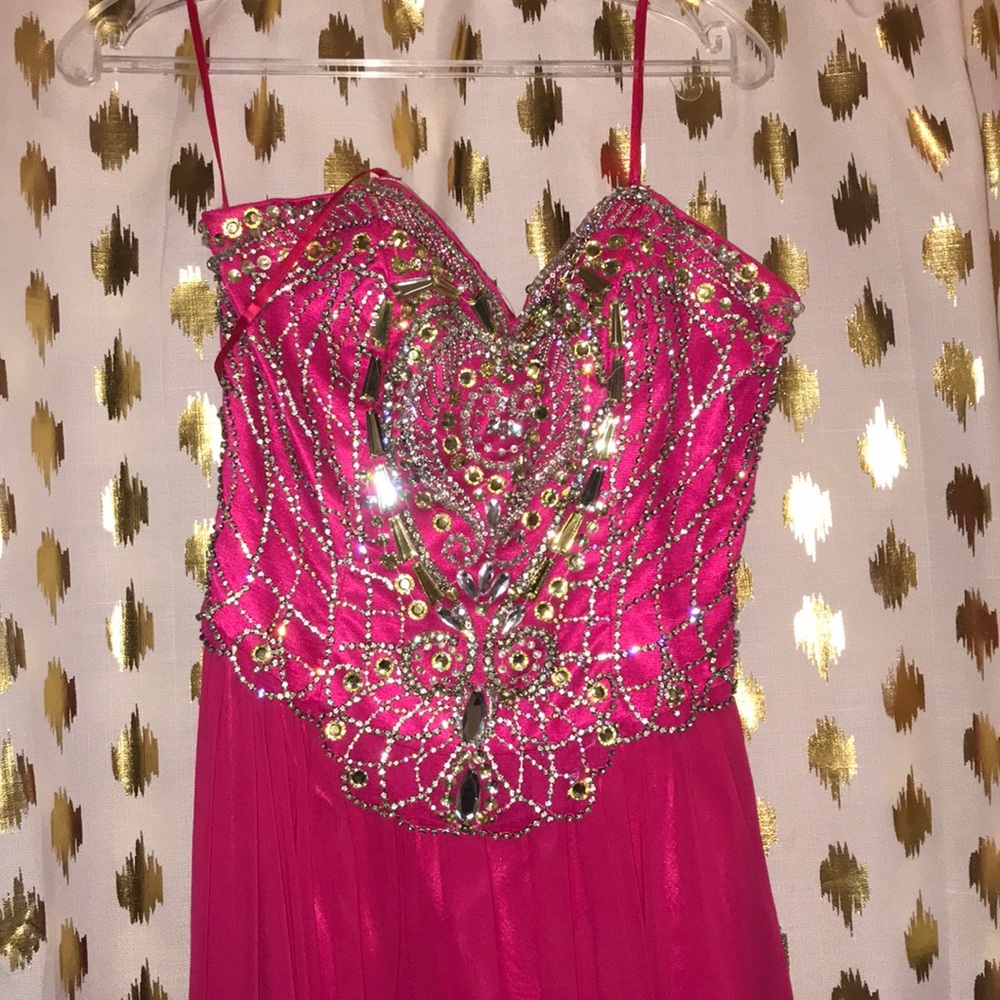 Beautiful Magenta Dress!